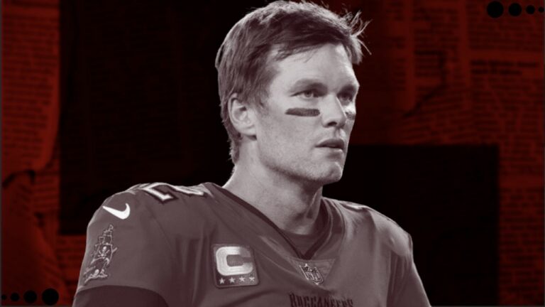 Tom Brady will be seen in Foxborough and will be honored with a homecoming ceremony.