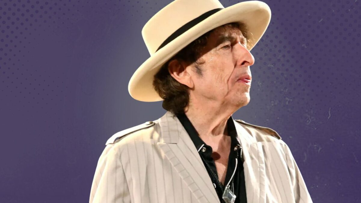 Is Bob Dylan still alive