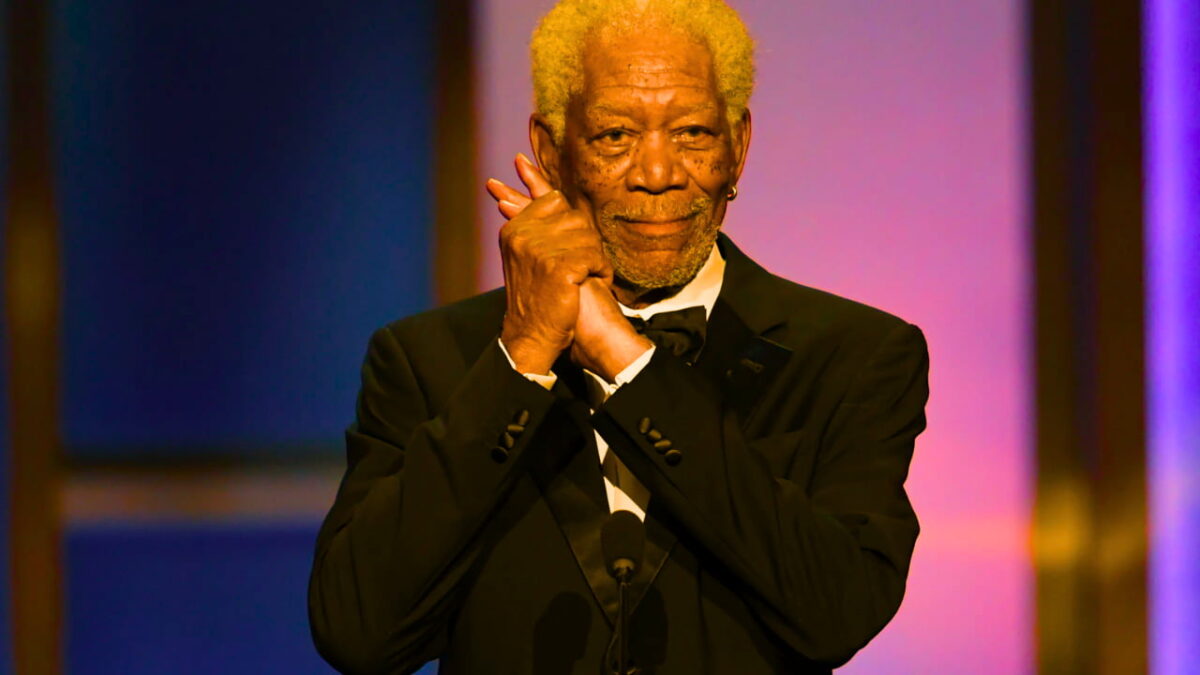 What happened to Morgan Freeman's hand
